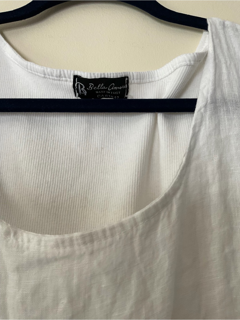 Bella Amore White Linen Scoop Neck Tank - Picture 6 of 12